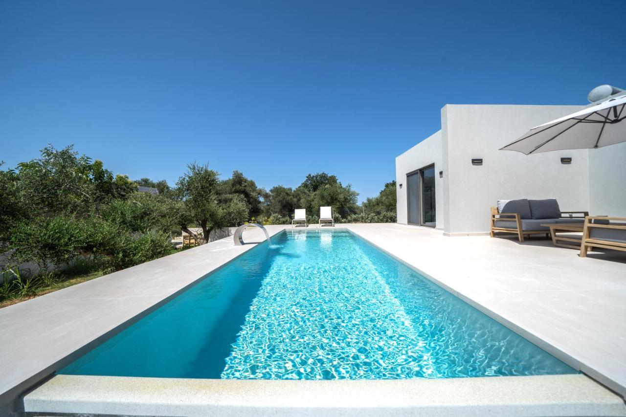 Villa Vivian Heated Private Swimming Pool & Jacuzzi Georgioupoli Exterior photo